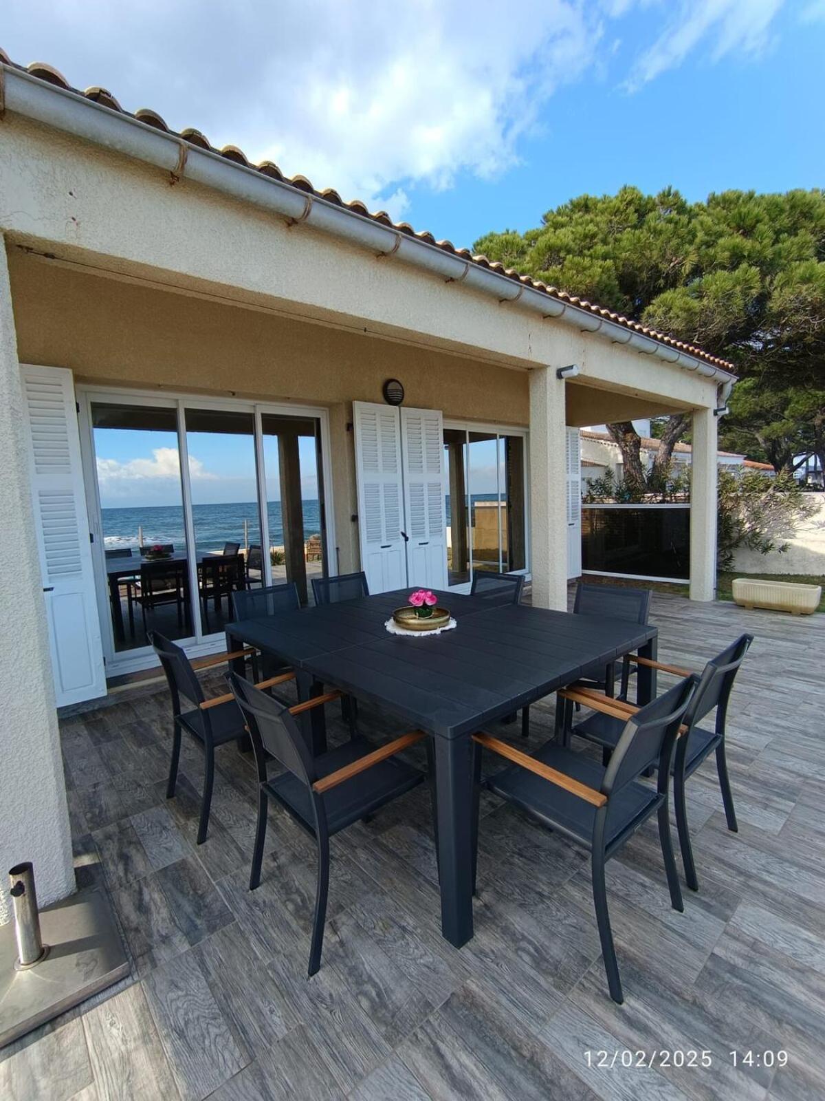 圣尼科劳Bord de mer, pieds dans l'eau, vue panoramique别墅 外观 照片