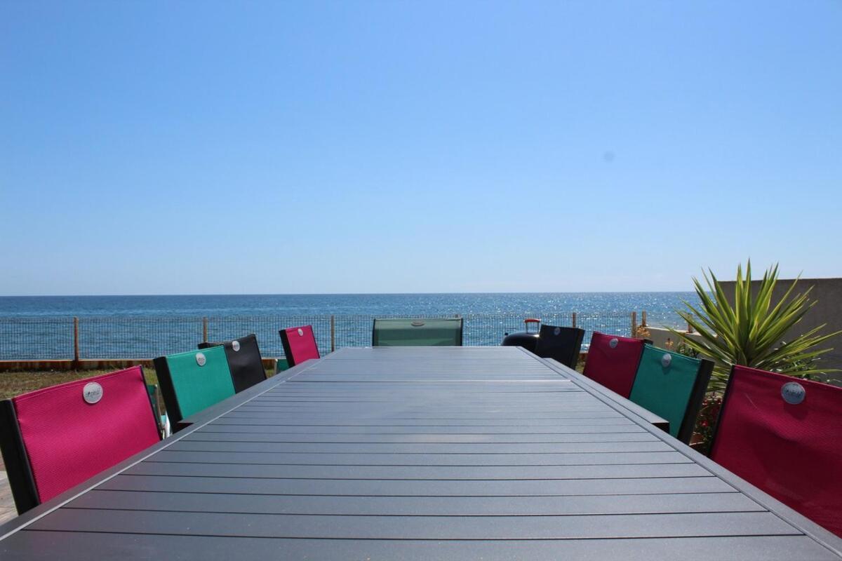 圣尼科劳Bord de mer, pieds dans l'eau, vue panoramique别墅 外观 照片